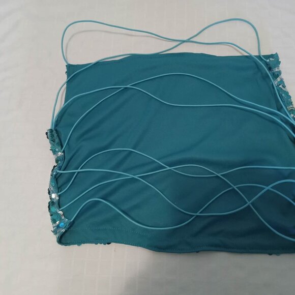 Beautiful turquoise sequined top with open back and small elastic straps - Picture 5 of 8